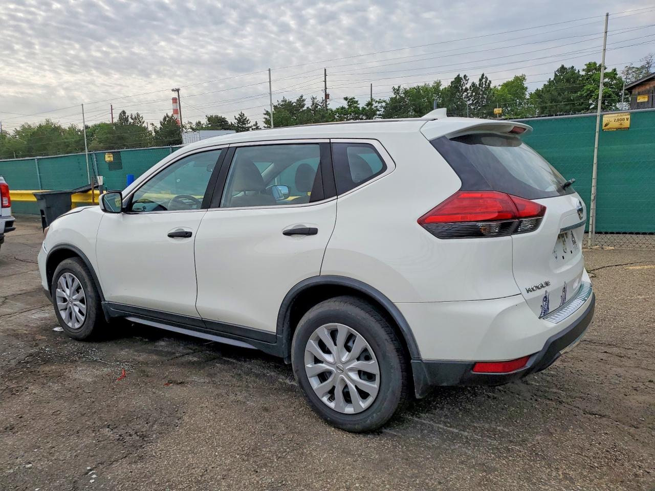 2017 NISSAN ROGUE S — снимка 2