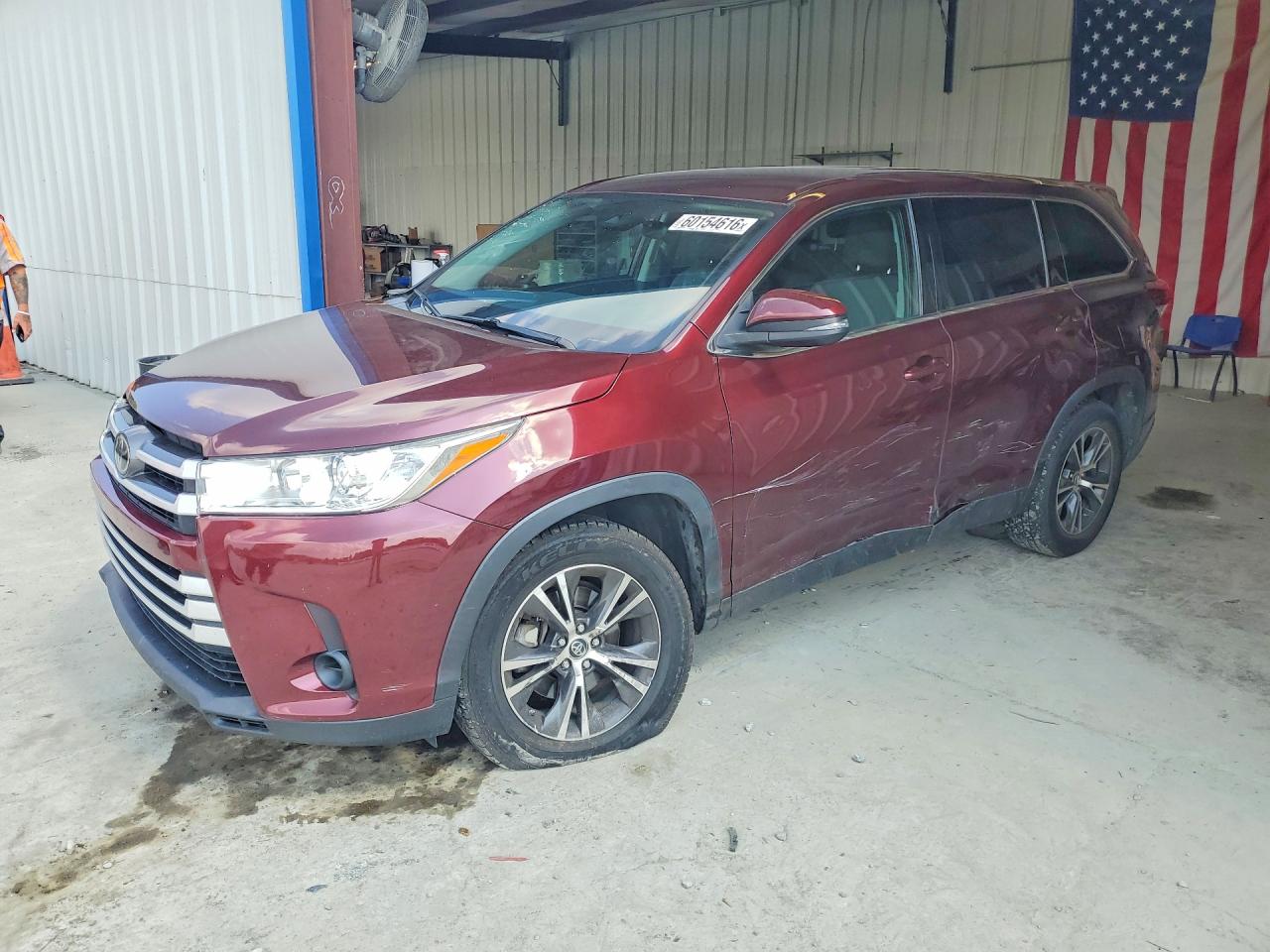 2019 TOYOTA HIGHLANDER LE