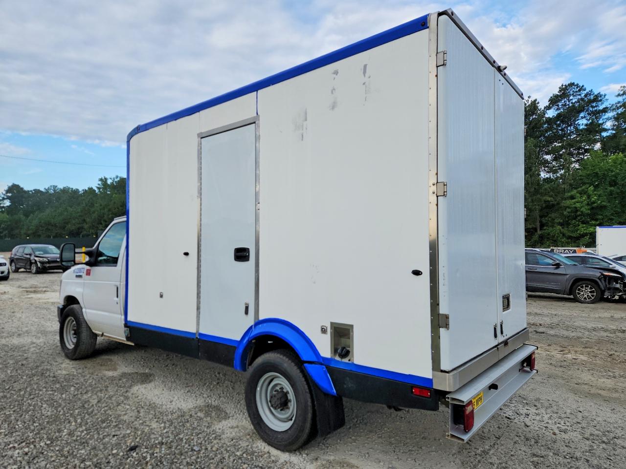 2023 FORD E350 — снимка 2