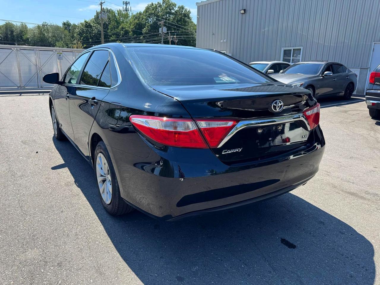 2017 TOYOTA CAMRY LE — снимка 2