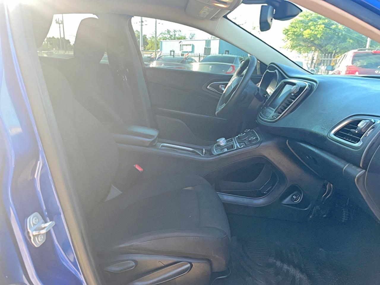 2016 CHRYSLER 200 LIMITED — снимка 5