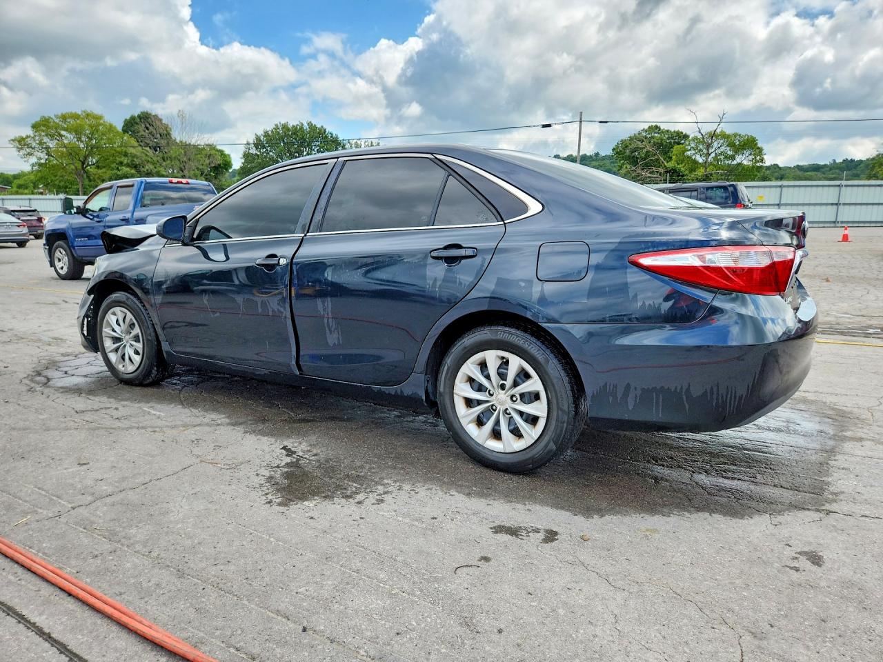 2015 TOYOTA CAMRY LE — снимка 2