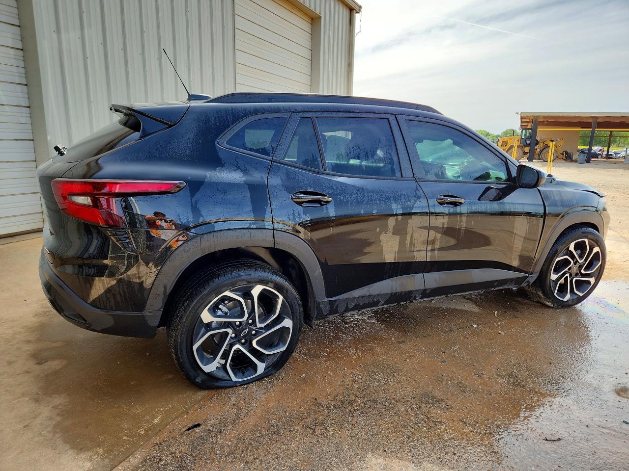 2025 CHEVROLET TRAX 2RS — снимка 3