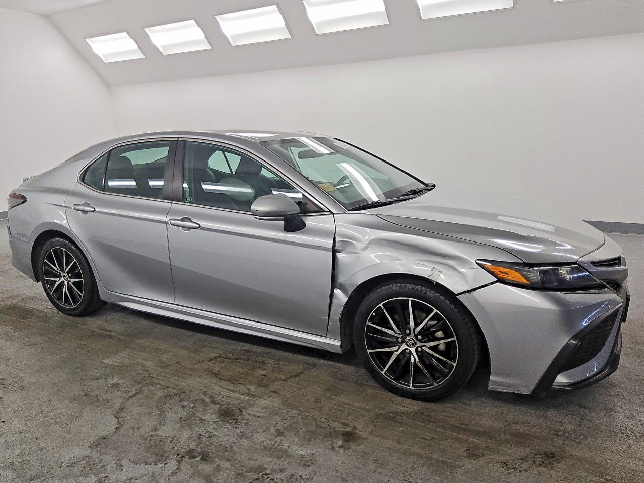 2023 TOYOTA CAMRY SE — снимка 4