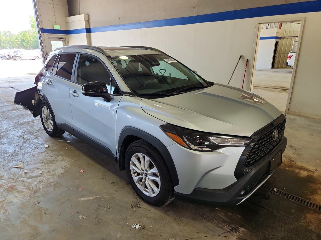 2025 TOYOTA COROLLA CROSS LE — снимка 4