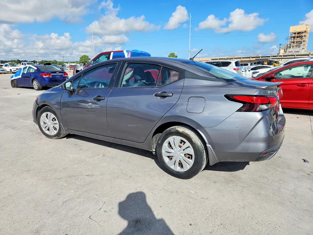 2021 NISSAN VERSA S — снимка 2