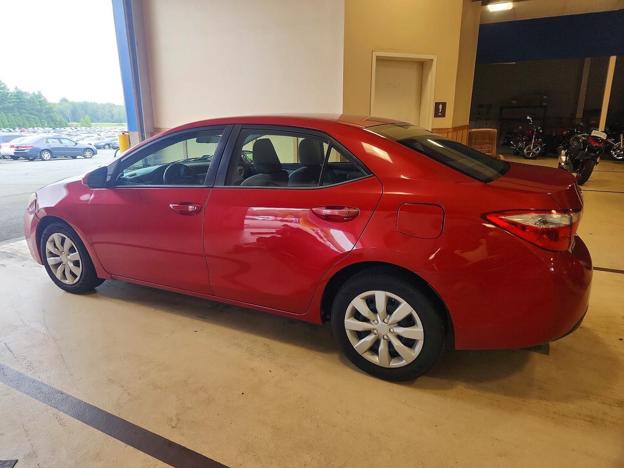 2015 TOYOTA COROLLA LE — снимка 2