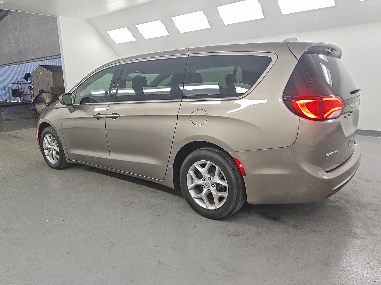2018 CHRYSLER PACIFICA TOURING PLUS — снимка 2