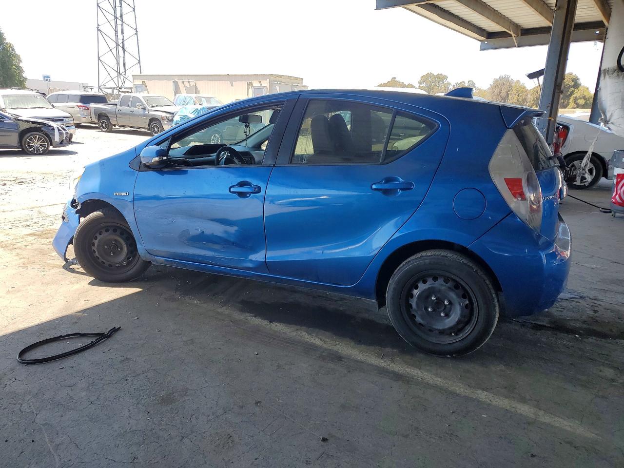 2016 TOYOTA PRIUS C ONE — снимка 2