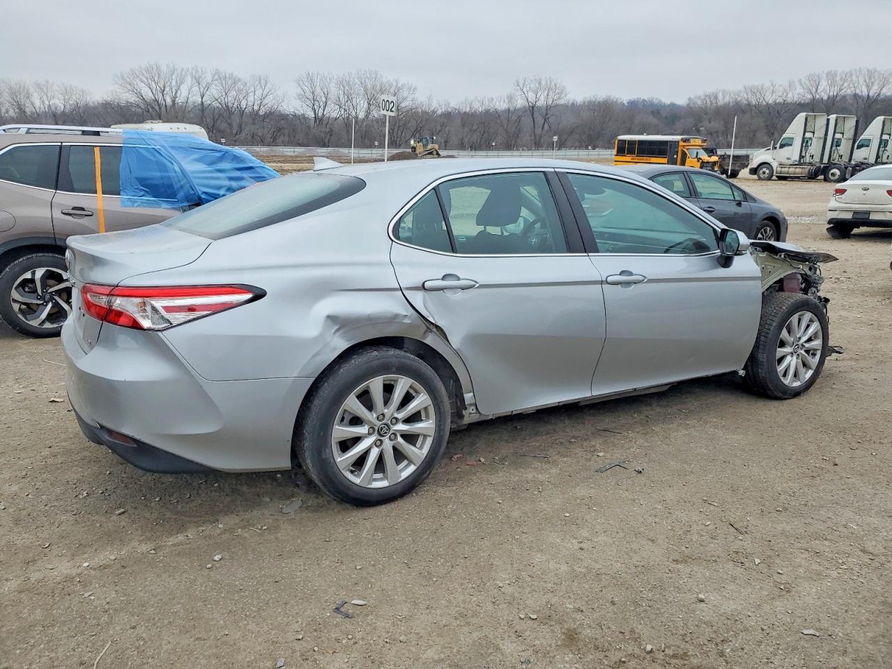 2020 TOYOTA CAMRY LE — снимка 3