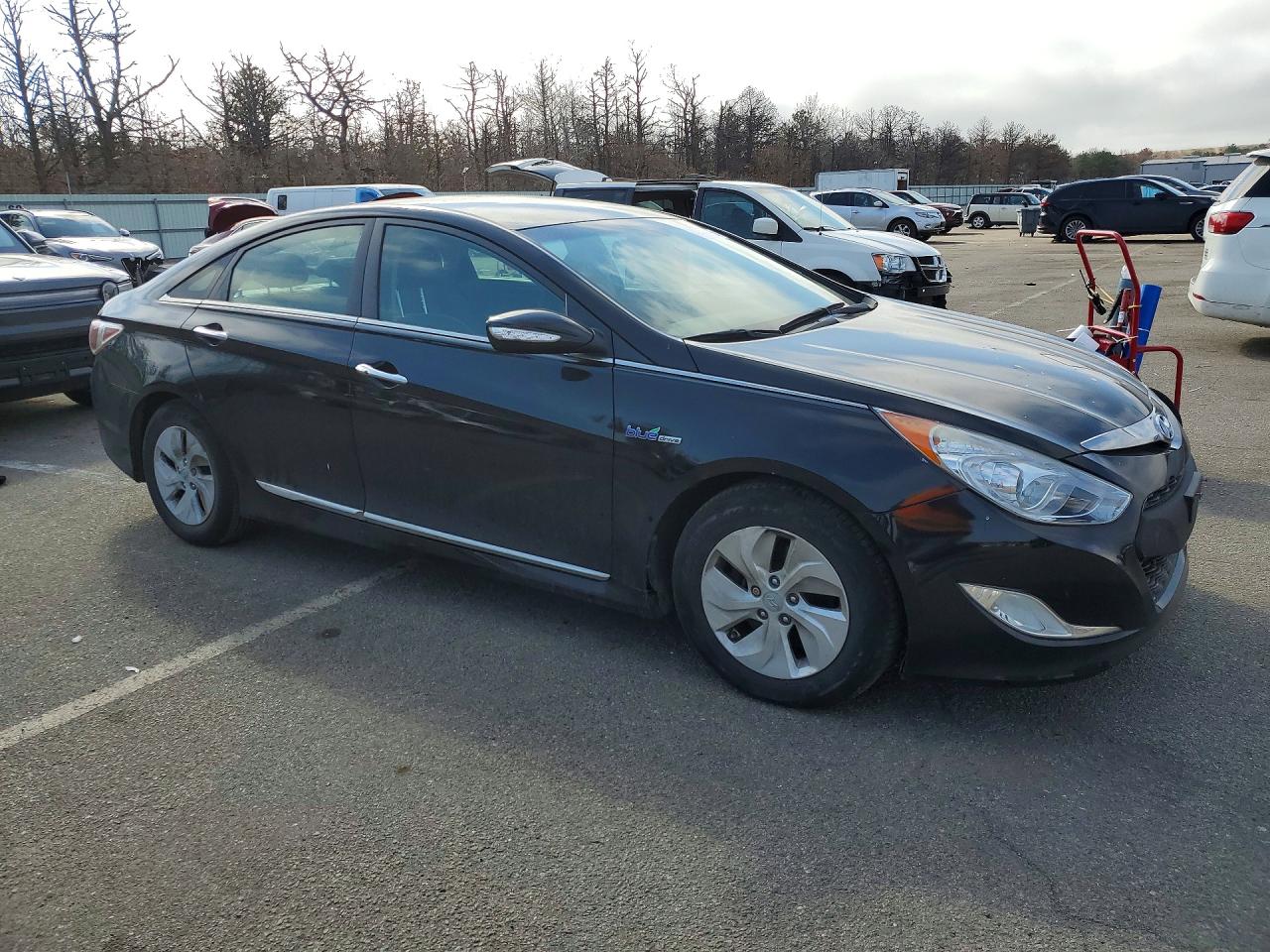 2015 HYUNDAI SONATA HYBRID BASE — снимка 4