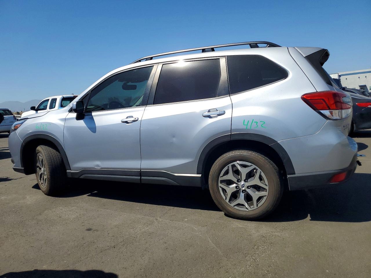 2023 SUBARU FORESTER PREMIUM — снимка 2
