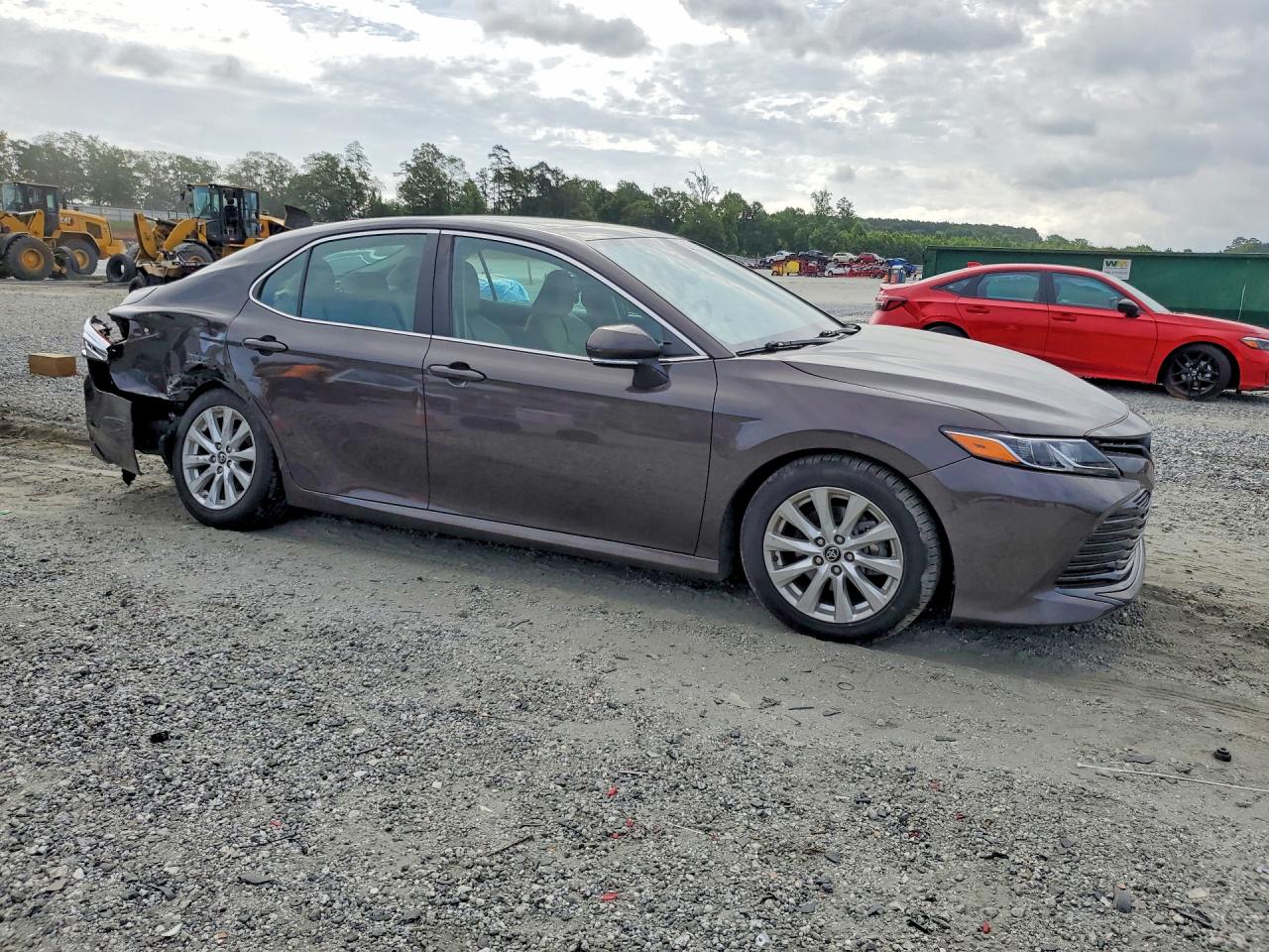2019 TOYOTA CAMRY LE — снимка 4