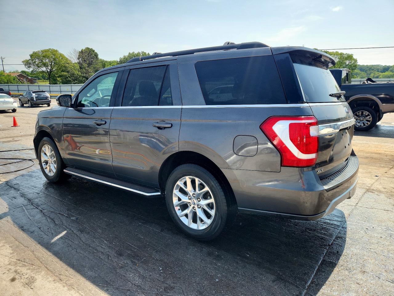2021 FORD EXPEDITION XLT — снимка 2