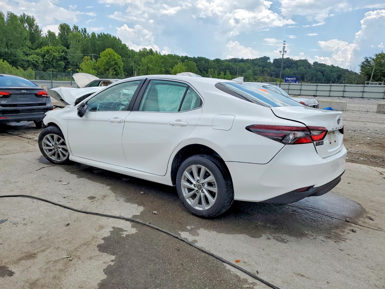 2023 TOYOTA CAMRY LE — снимка 2