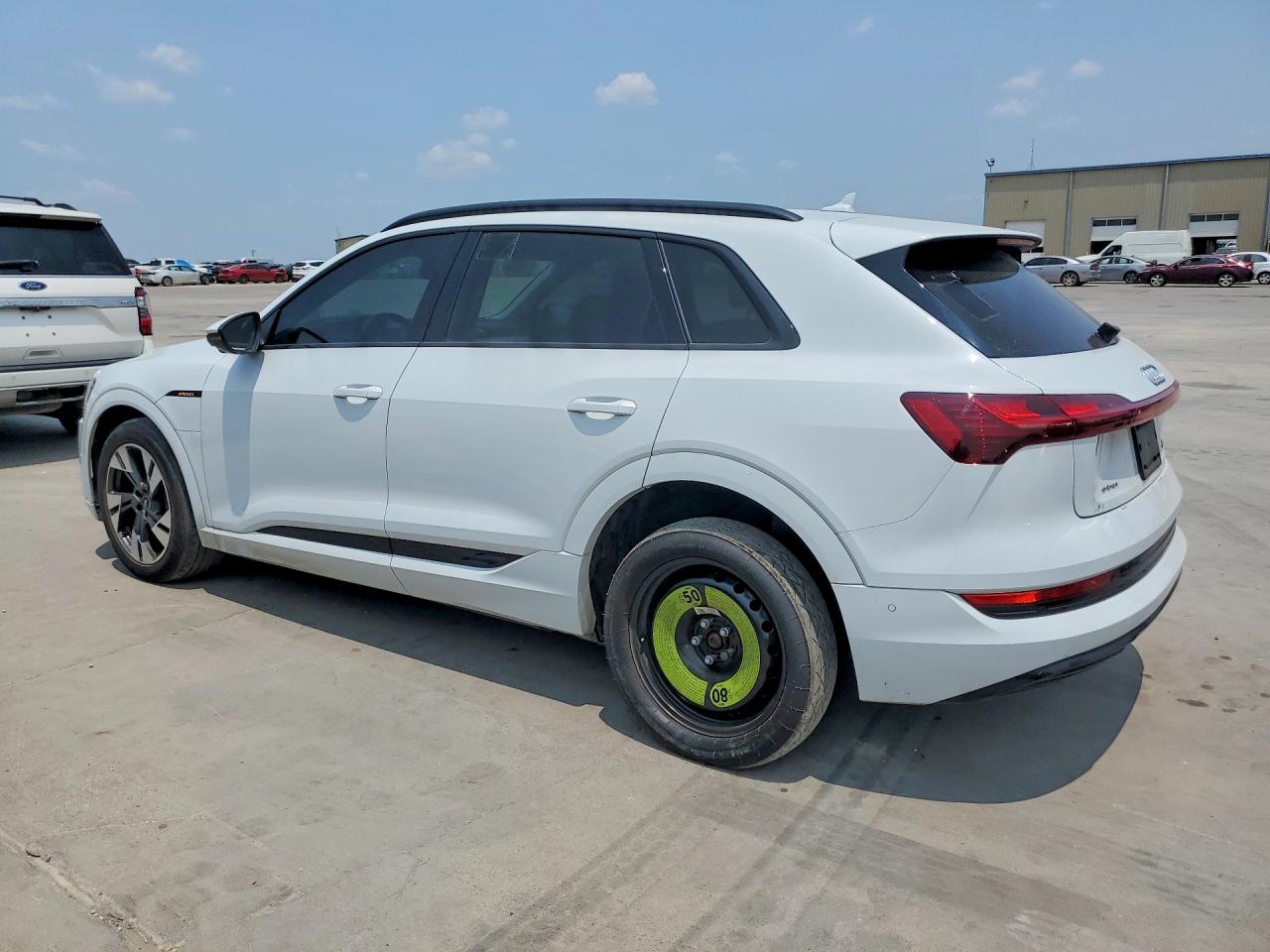 2022 AUDI E-TRON PREMIUM — снимка 2