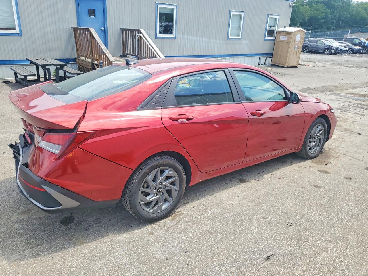 2024 HYUNDAI ELANTRA SEL — снимка 3