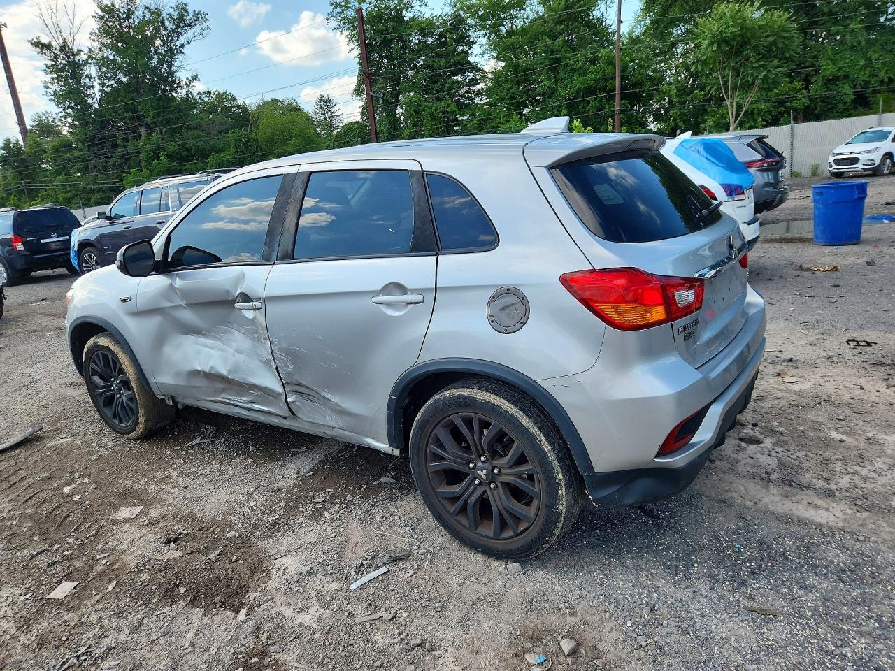 2018 MITSUBISHI OUTLANDER SPORT ES — снимка 2