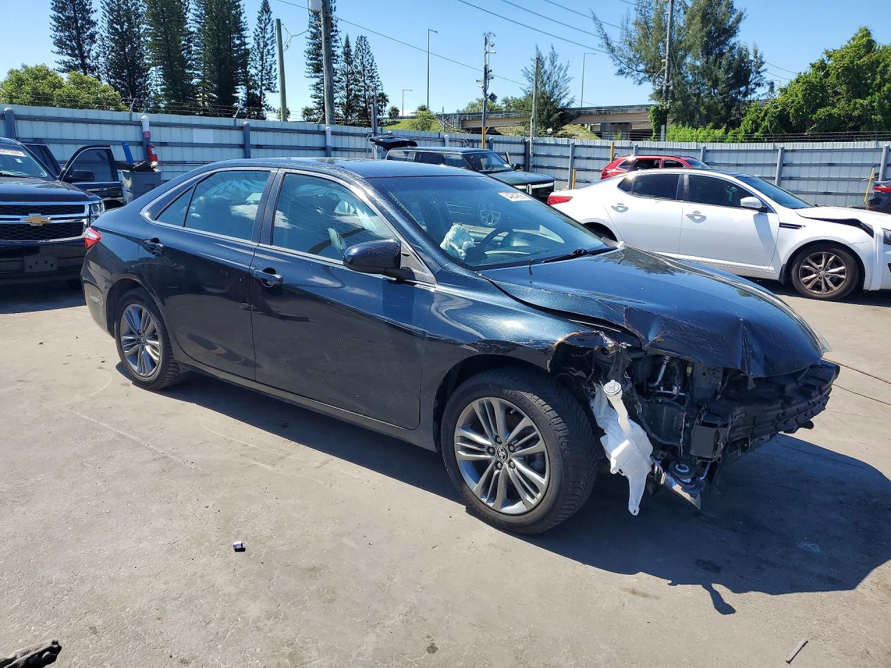 2015 TOYOTA CAMRY SE — снимка 4