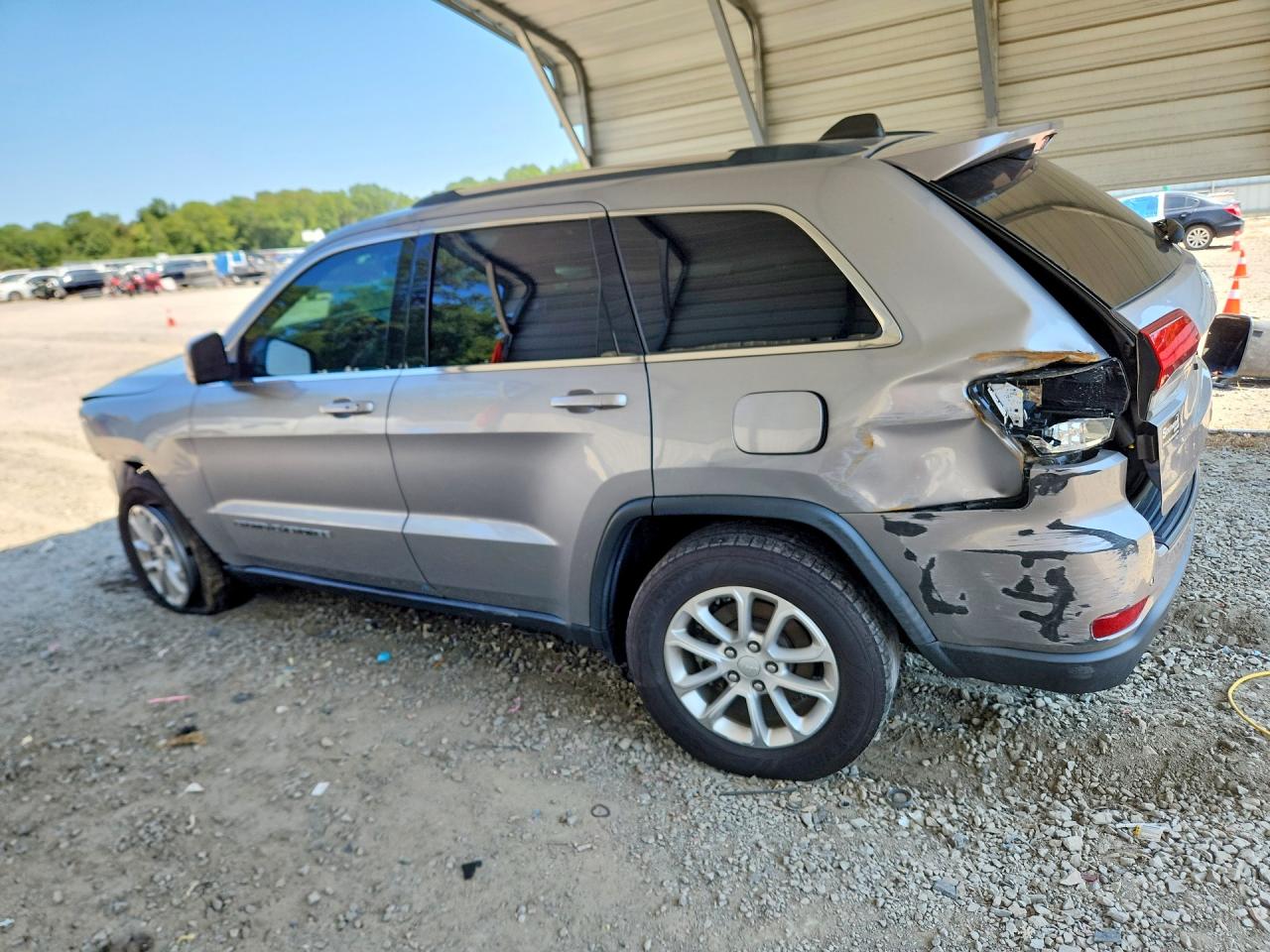 2021 JEEP GRAND CHEROKEE LAREDO — снимка 2