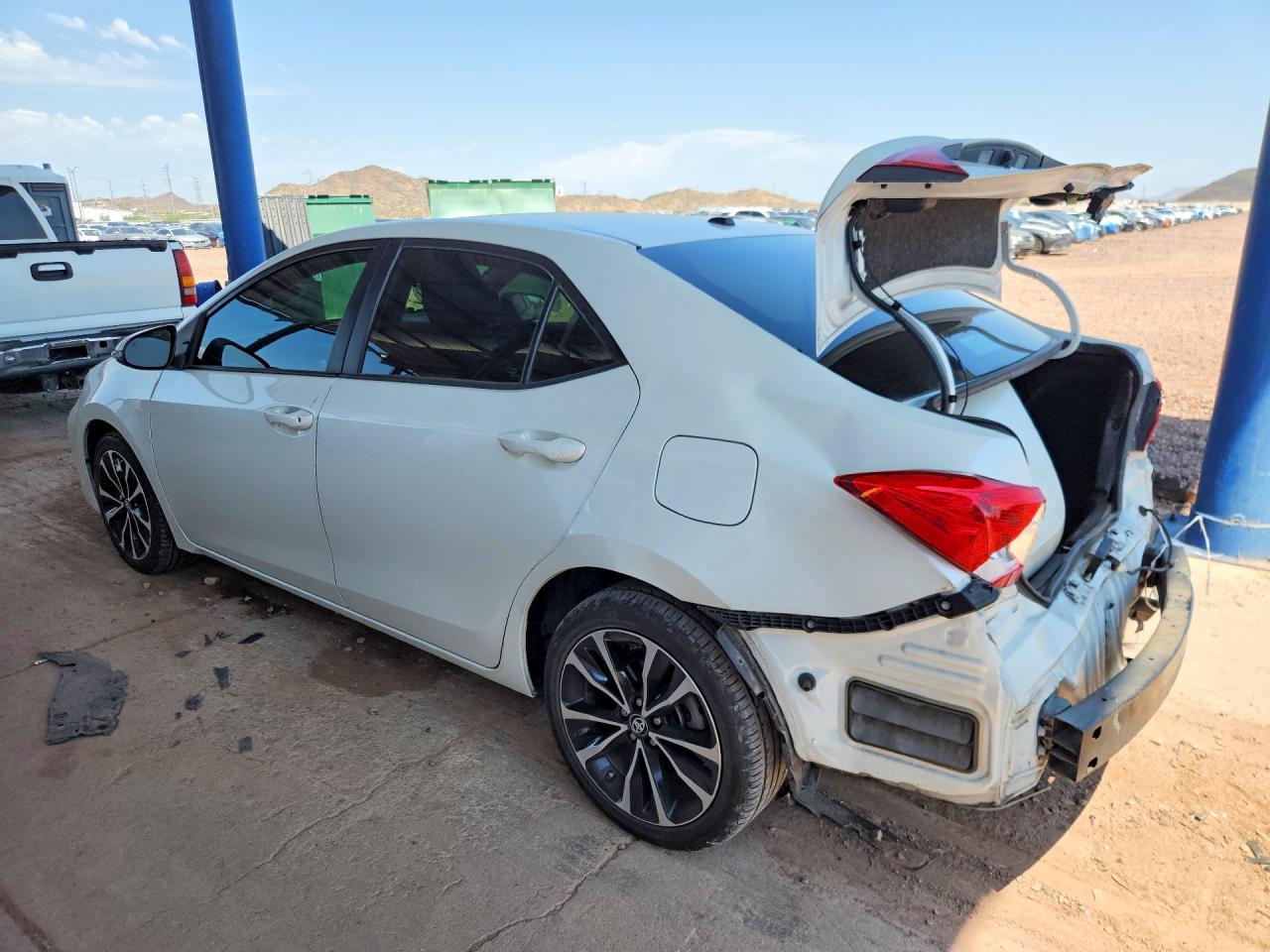 2018 TOYOTA COROLLA XSE — снимка 2