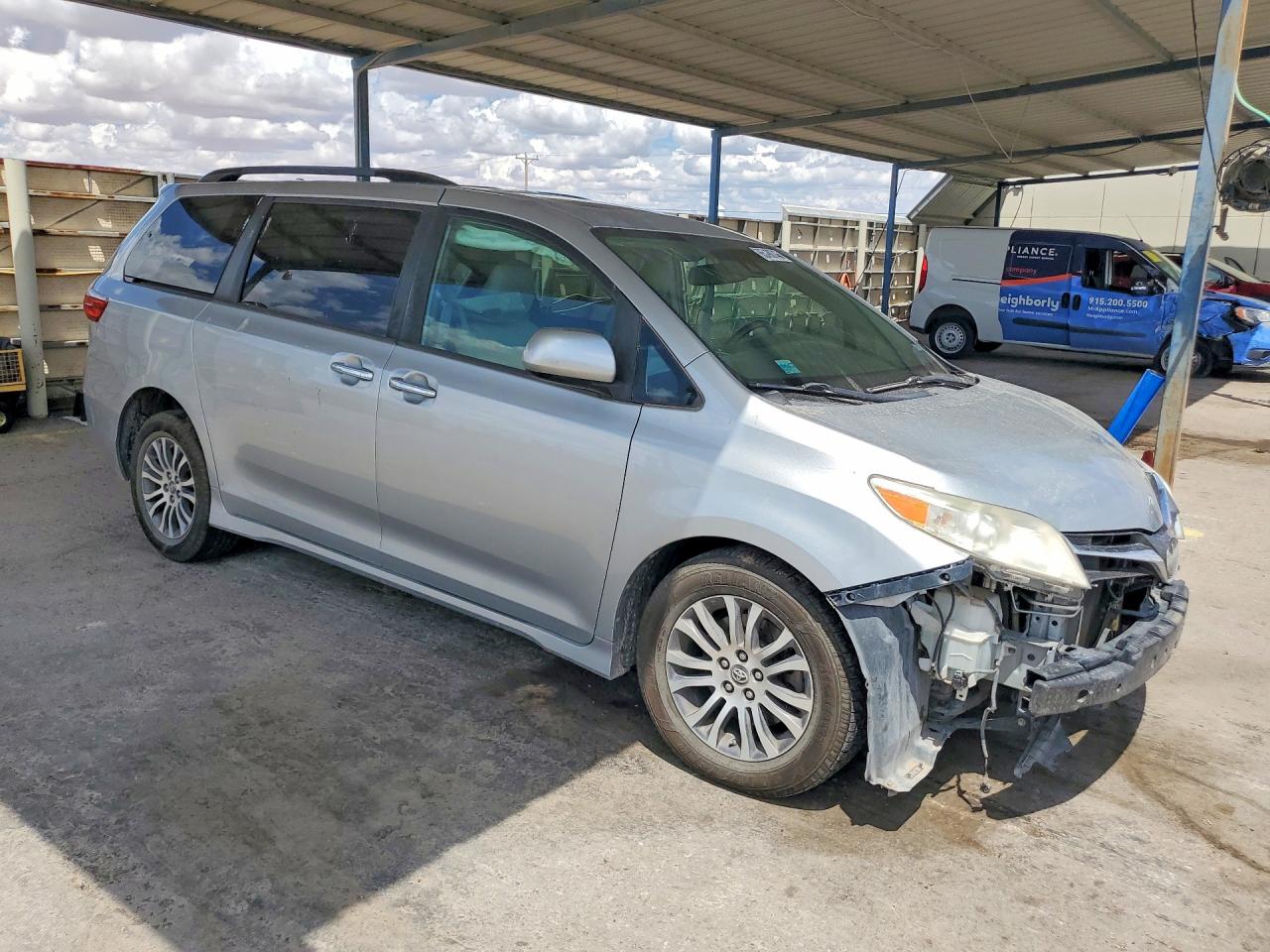 2019 TOYOTA SIENNA XLE 8-PASSENGER — снимка 4
