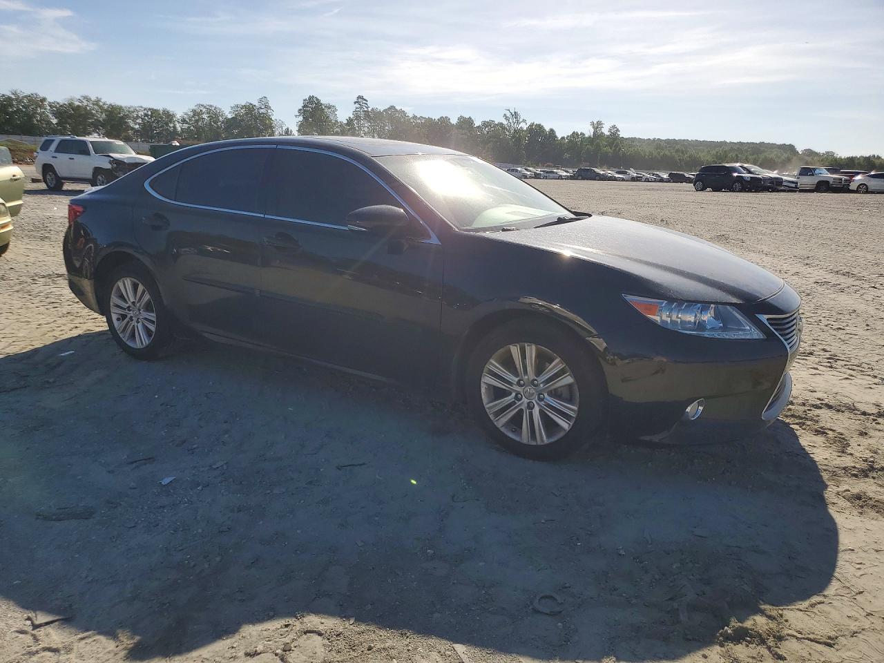 2015 LEXUS ES 350 — снимка 4