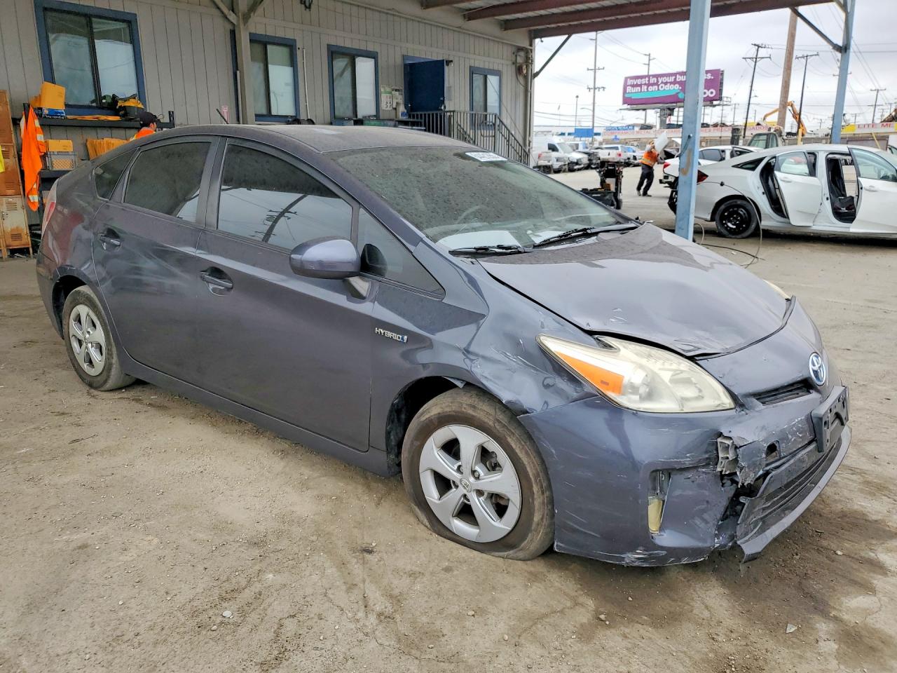 2015 TOYOTA PRIUS TWO — снимка 4