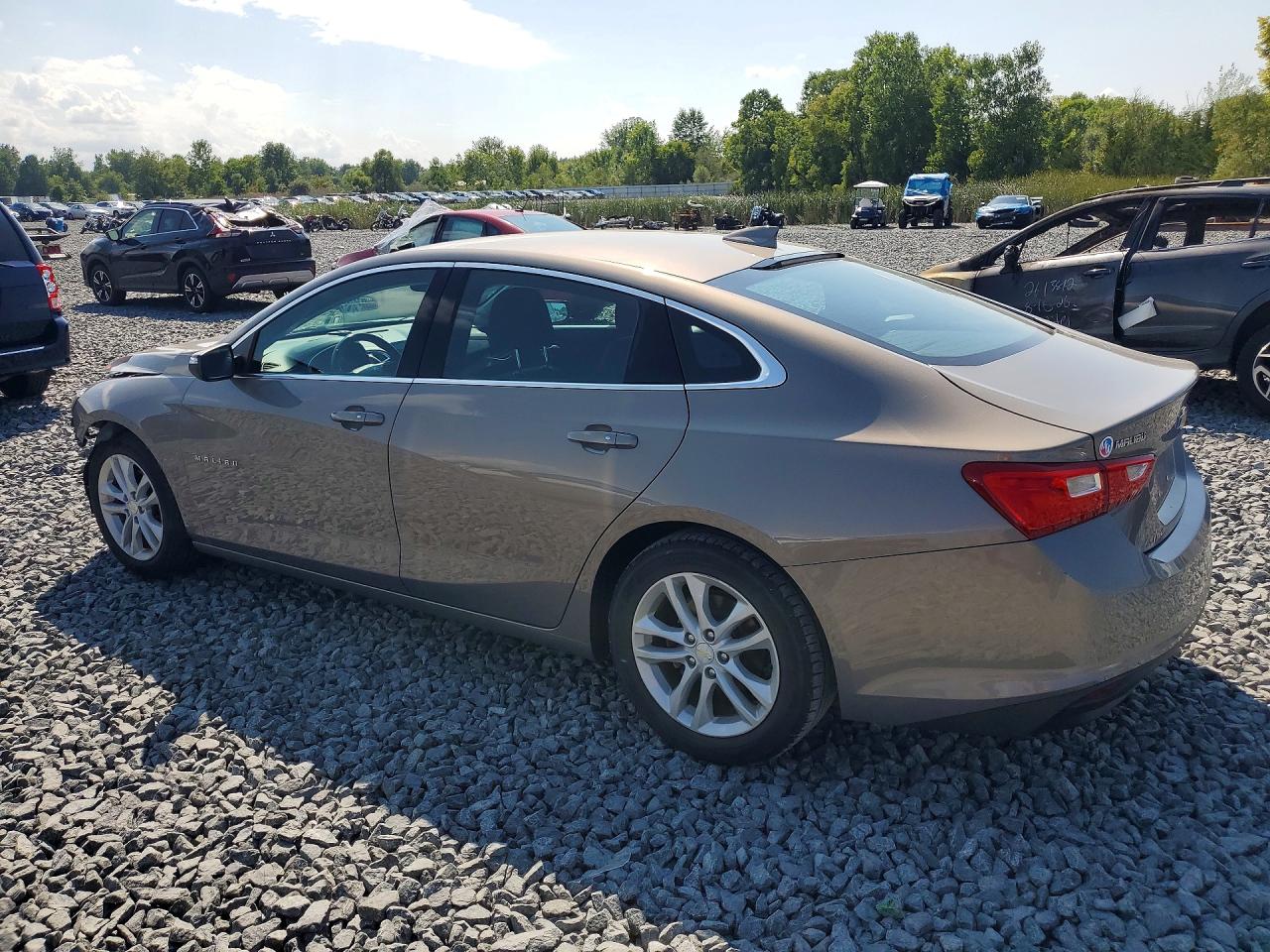 2017 CHEVROLET MALIBU LT — снимка 2