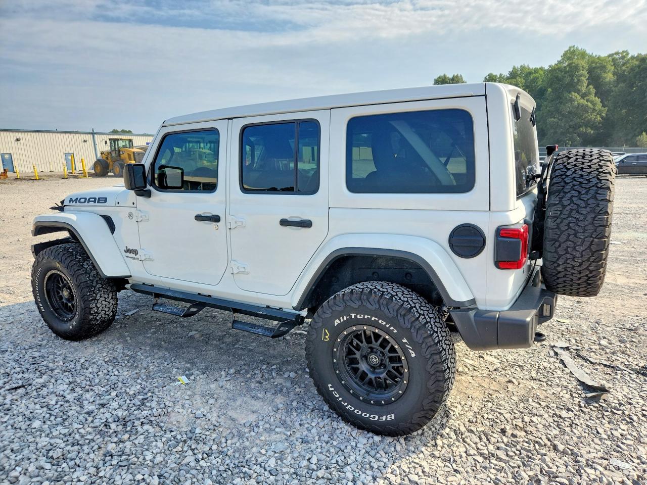 2019 JEEP WRANGLER UNLIMITED SAHARA — снимка 2