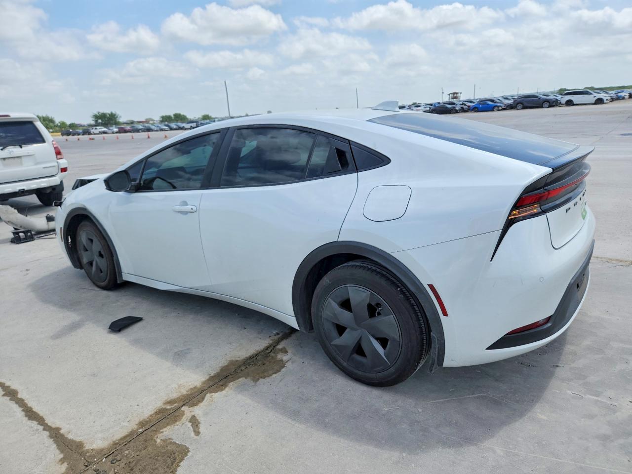 2025 TOYOTA PRIUS LE — снимка 2