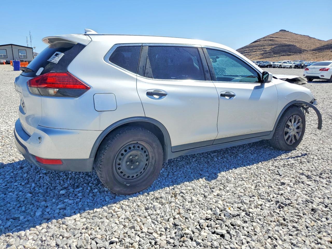 2017 NISSAN ROGUE S — снимка 3