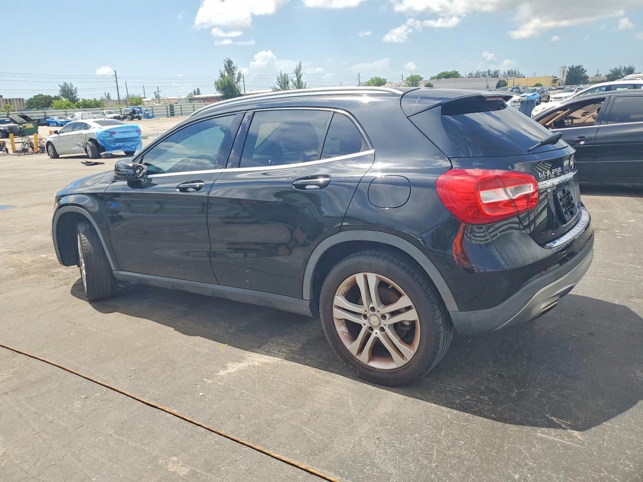 2016 MERCEDES-BENZ GLA 250 4MATIC — снимка 2