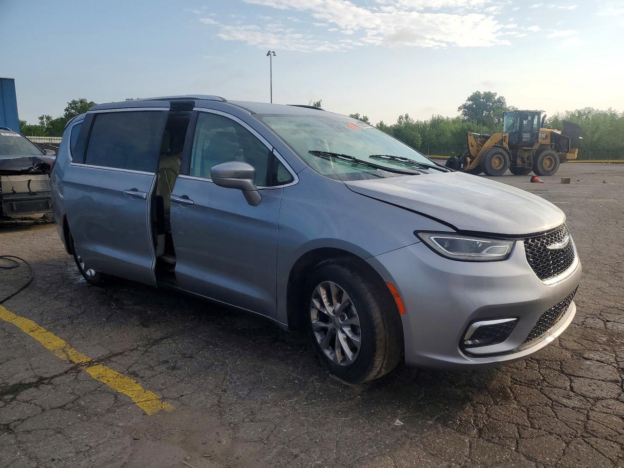 2021 CHRYSLER PACIFICA TOURING L — снимка 4