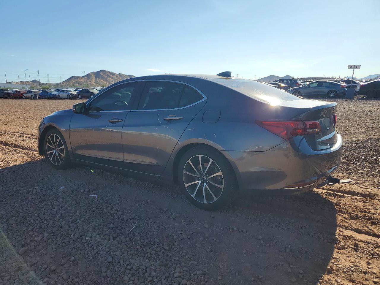 2017 ACURA TLX ADVANCE — снимка 2