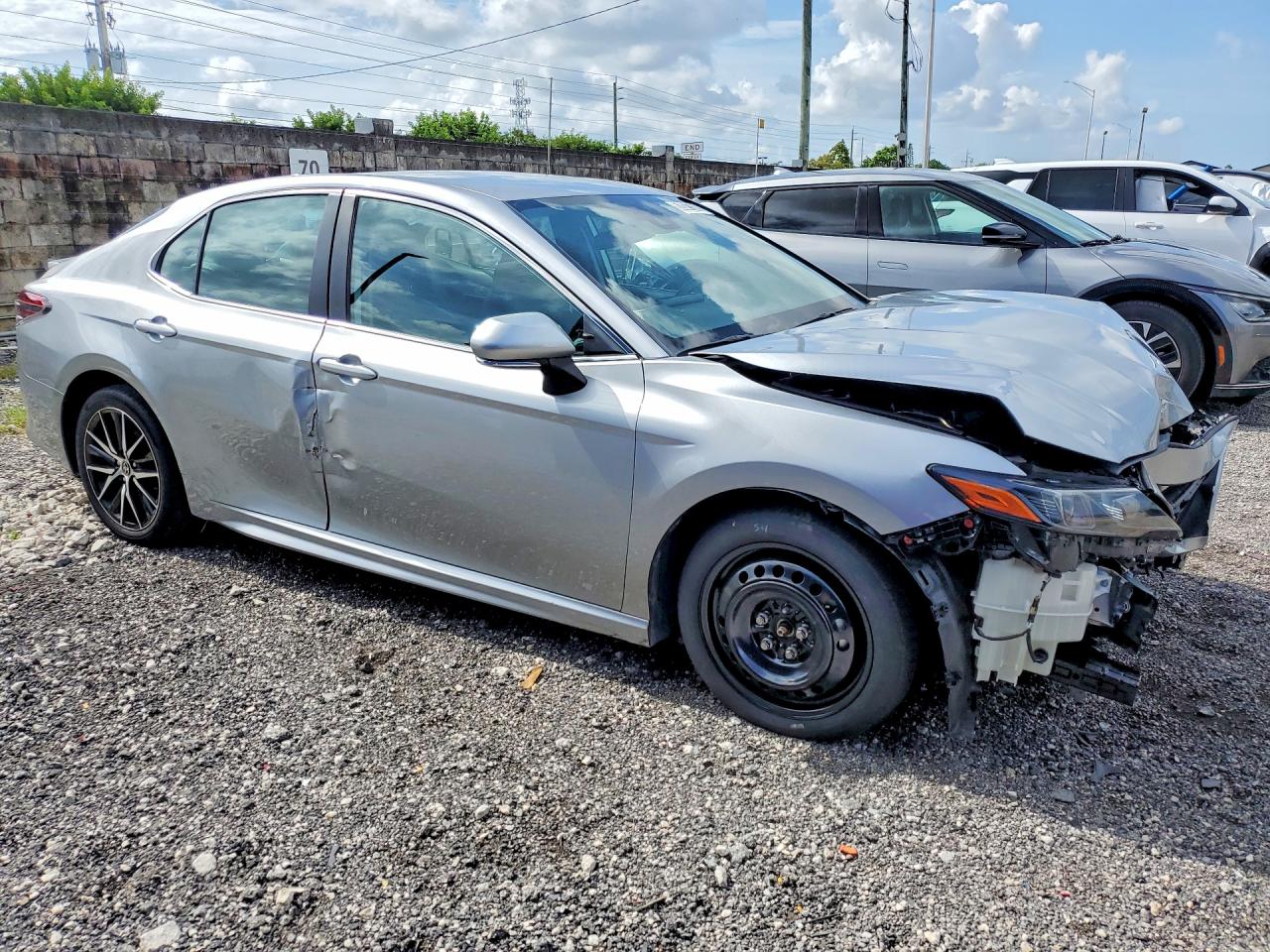 2024 TOYOTA CAMRY SE — снимка 4
