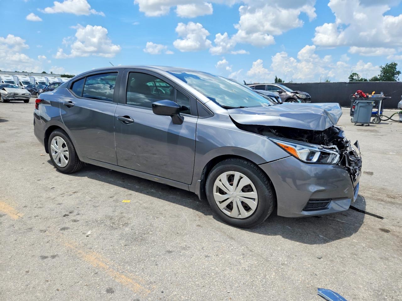 2021 NISSAN VERSA S — снимка 4