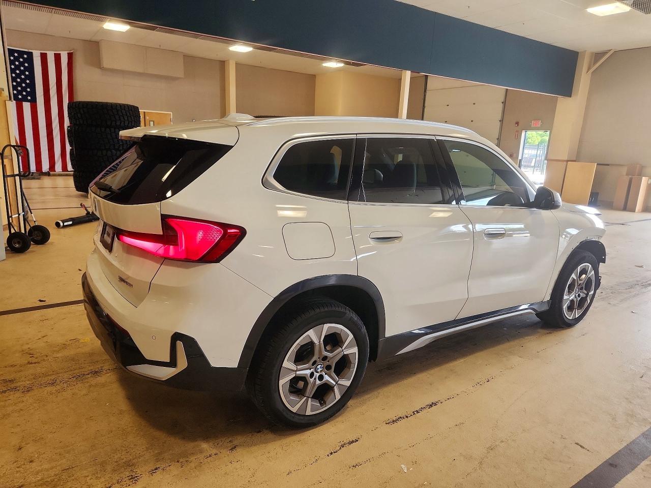 2023 BMW X1 XDRIVE28I — снимка 3
