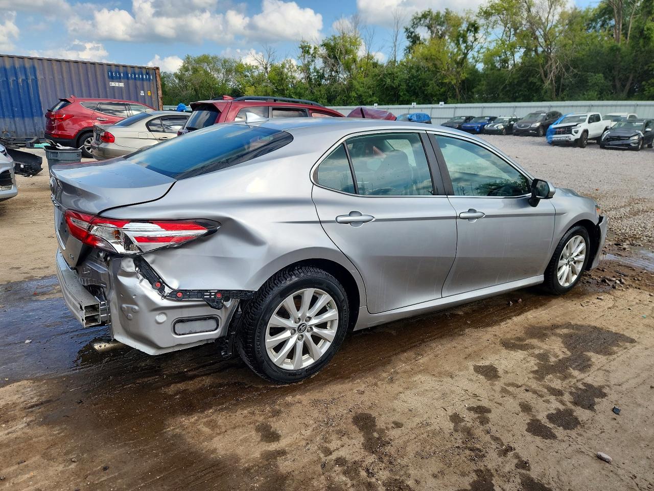 2019 TOYOTA CAMRY LE — снимка 3