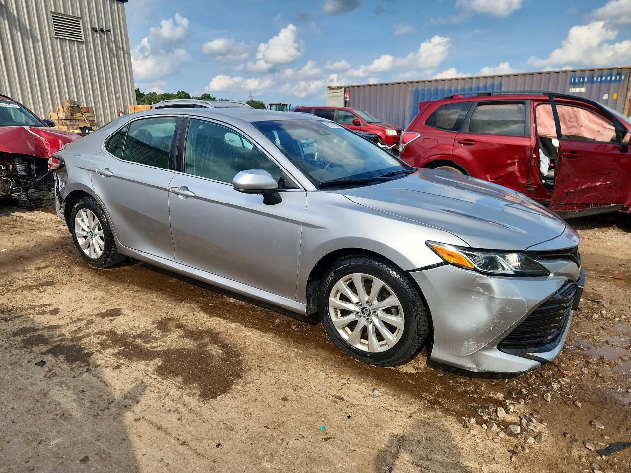 2019 TOYOTA CAMRY LE — снимка 4