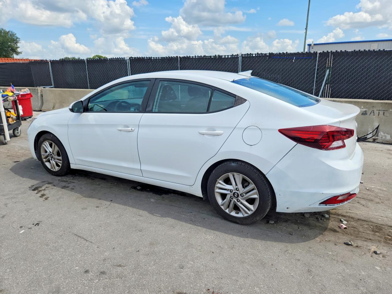 2020 HYUNDAI ELANTRA SEL — снимка 2