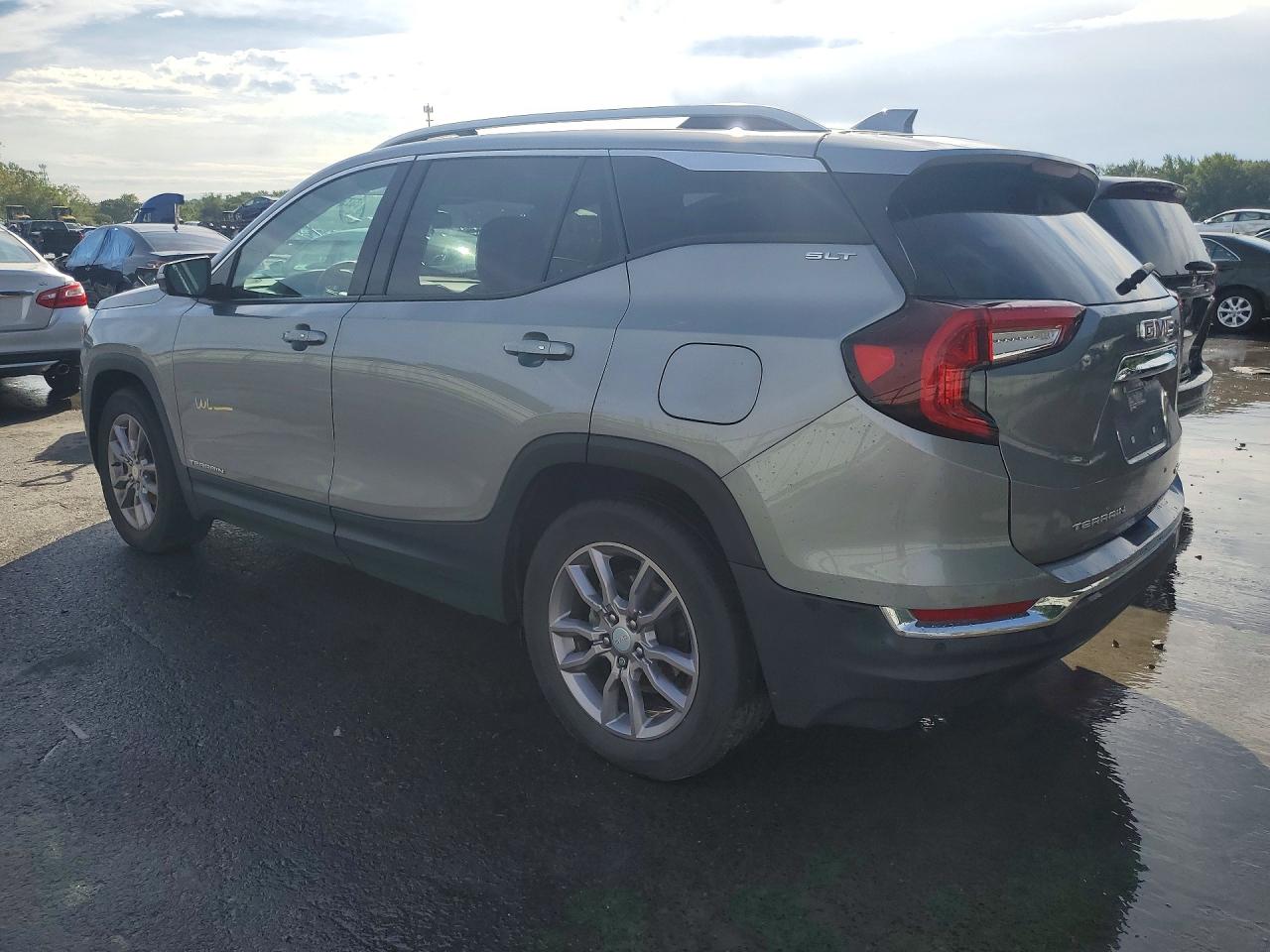 2023 GMC TERRAIN SLT — снимка 2
