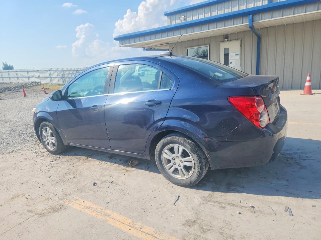 2015 CHEVROLET SONIC LT — снимка 2