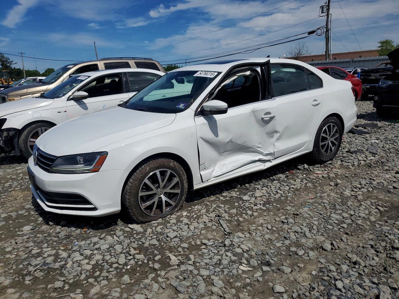 2017 VOLKSWAGEN JETTA SE
