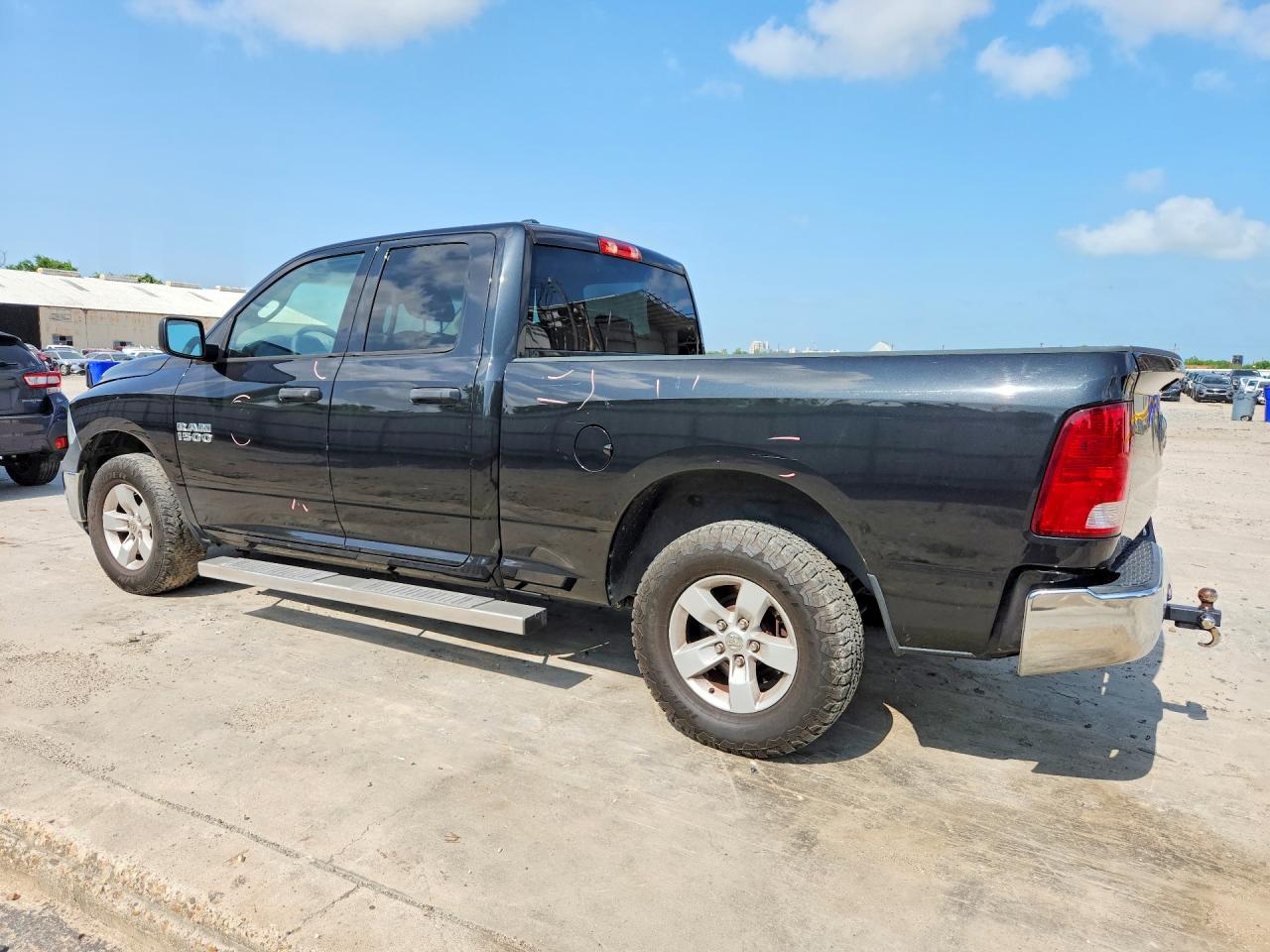 2018 RAM 1500 ST — снимка 2