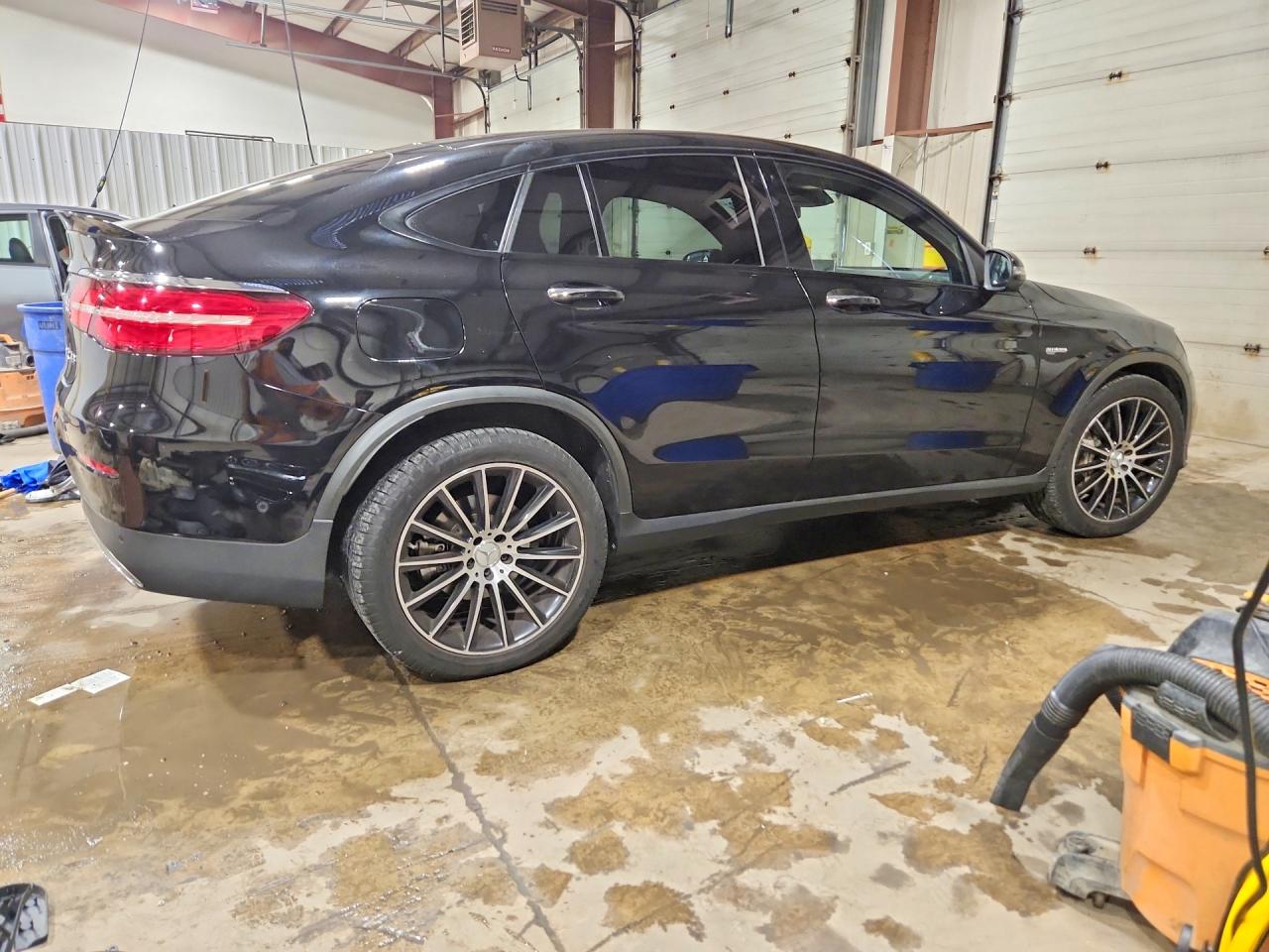 2019 MERCEDES-BENZ GLC COUPE 43 4MATIC AMG — снимка 3