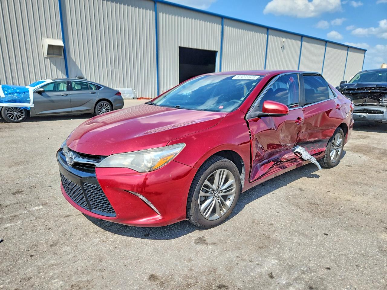 2017 TOYOTA CAMRY SE