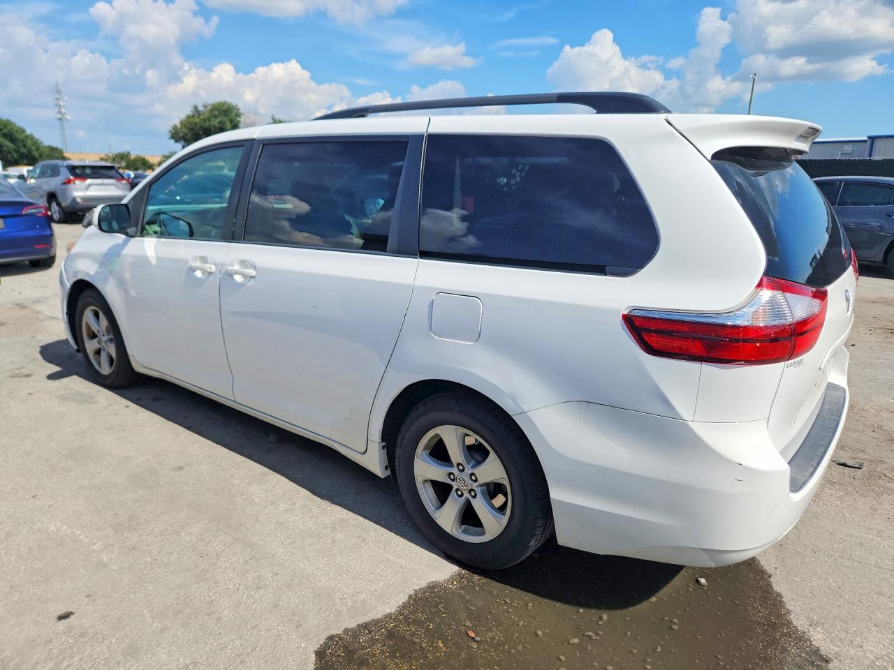 2015 TOYOTA SIENNA — снимка 2
