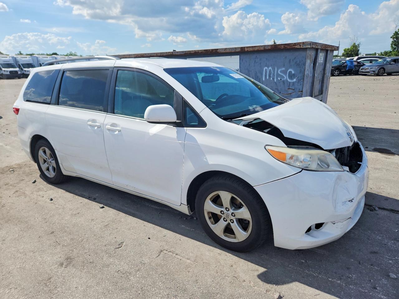 2015 TOYOTA SIENNA — снимка 4