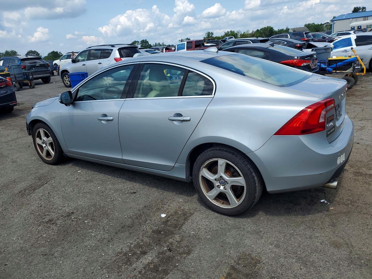 2013 VOLVO S60 T5 — снимка 2
